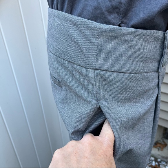 NWOT gray sailor pleated flare pants size 6L - Picture 6 of 14